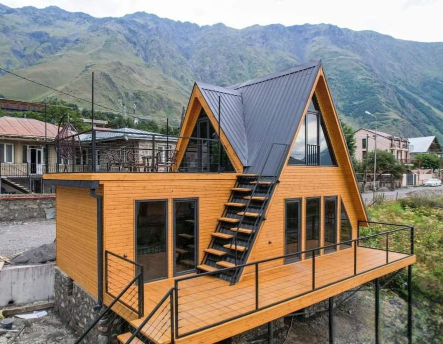 Vila Magic Hut_Kazbegi Exteriér fotografie